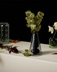 Bump Vase Cone Black