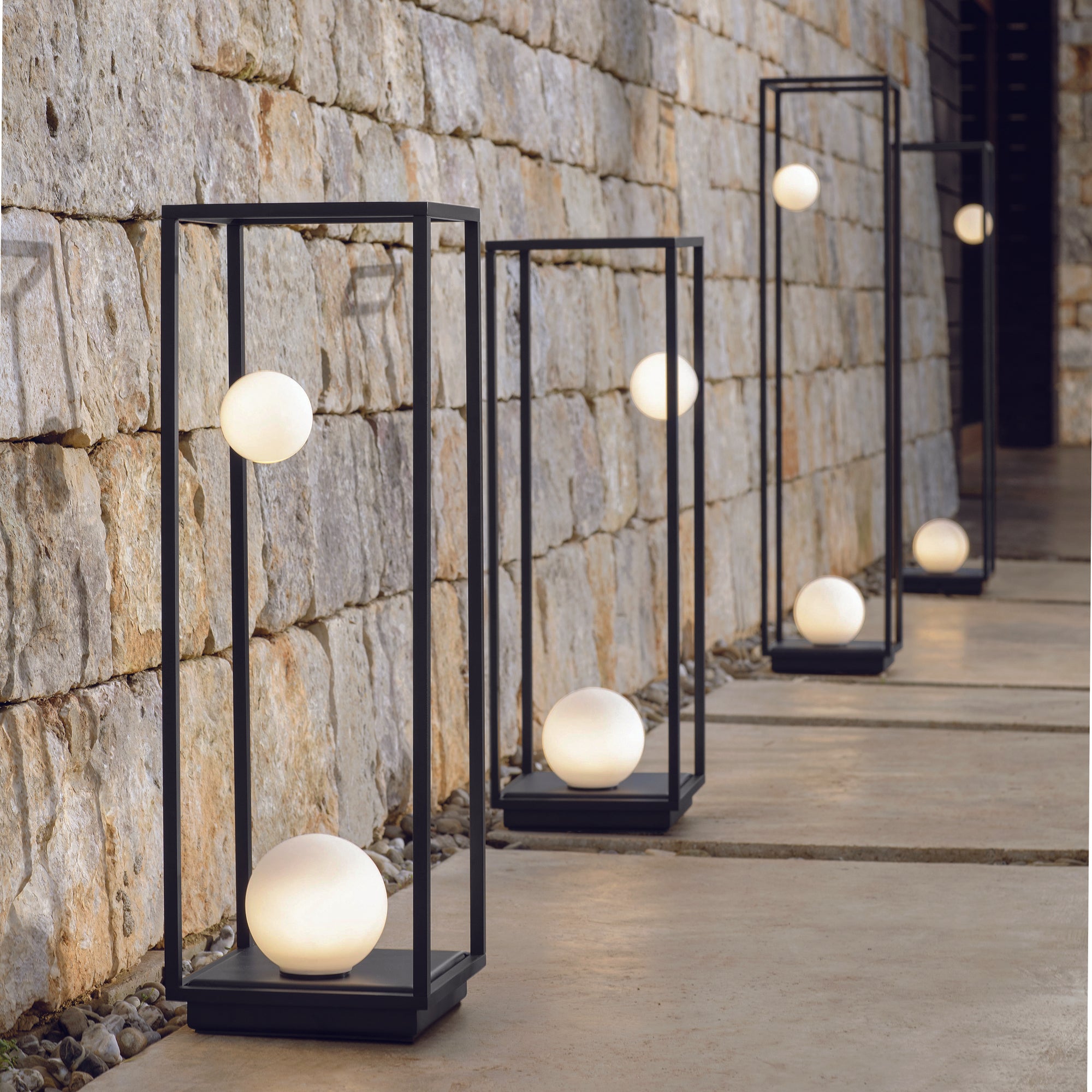 Abachina Outdoor Floor Lamp