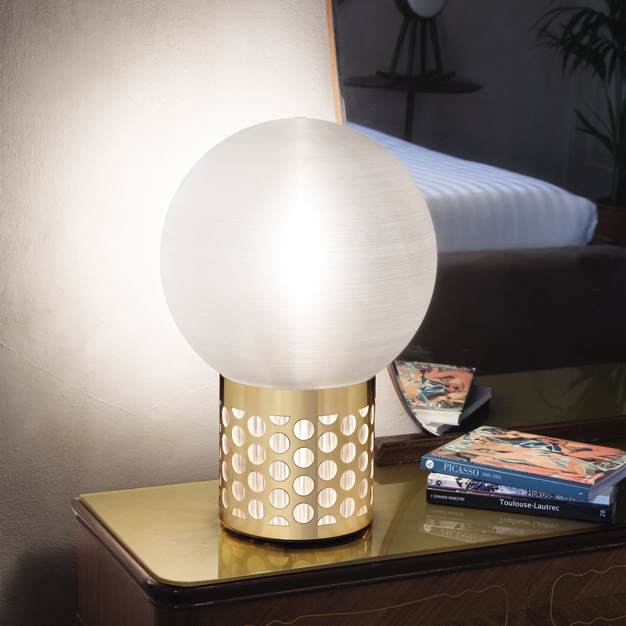 Atmosfera Table Lamp