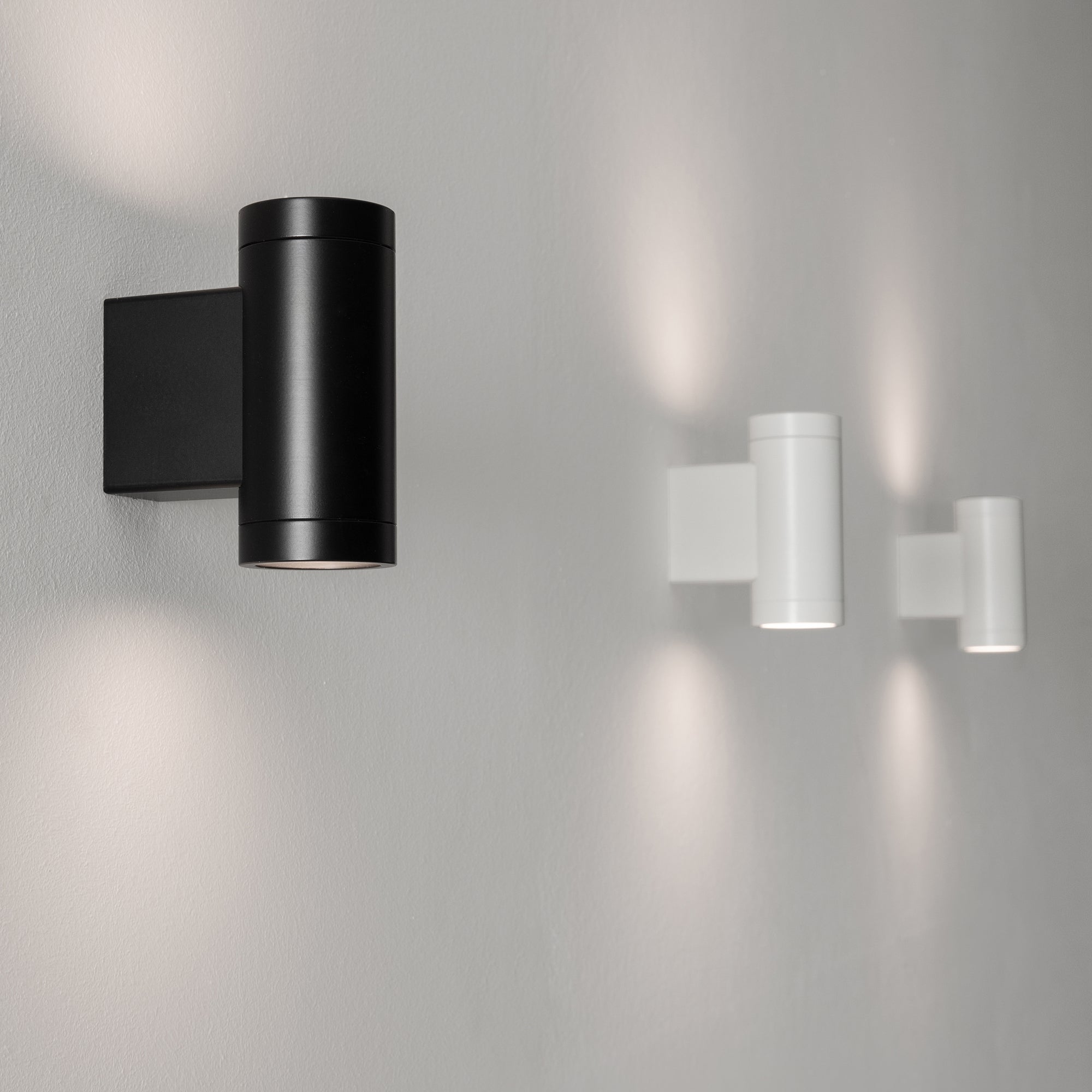 Modiva Sconce