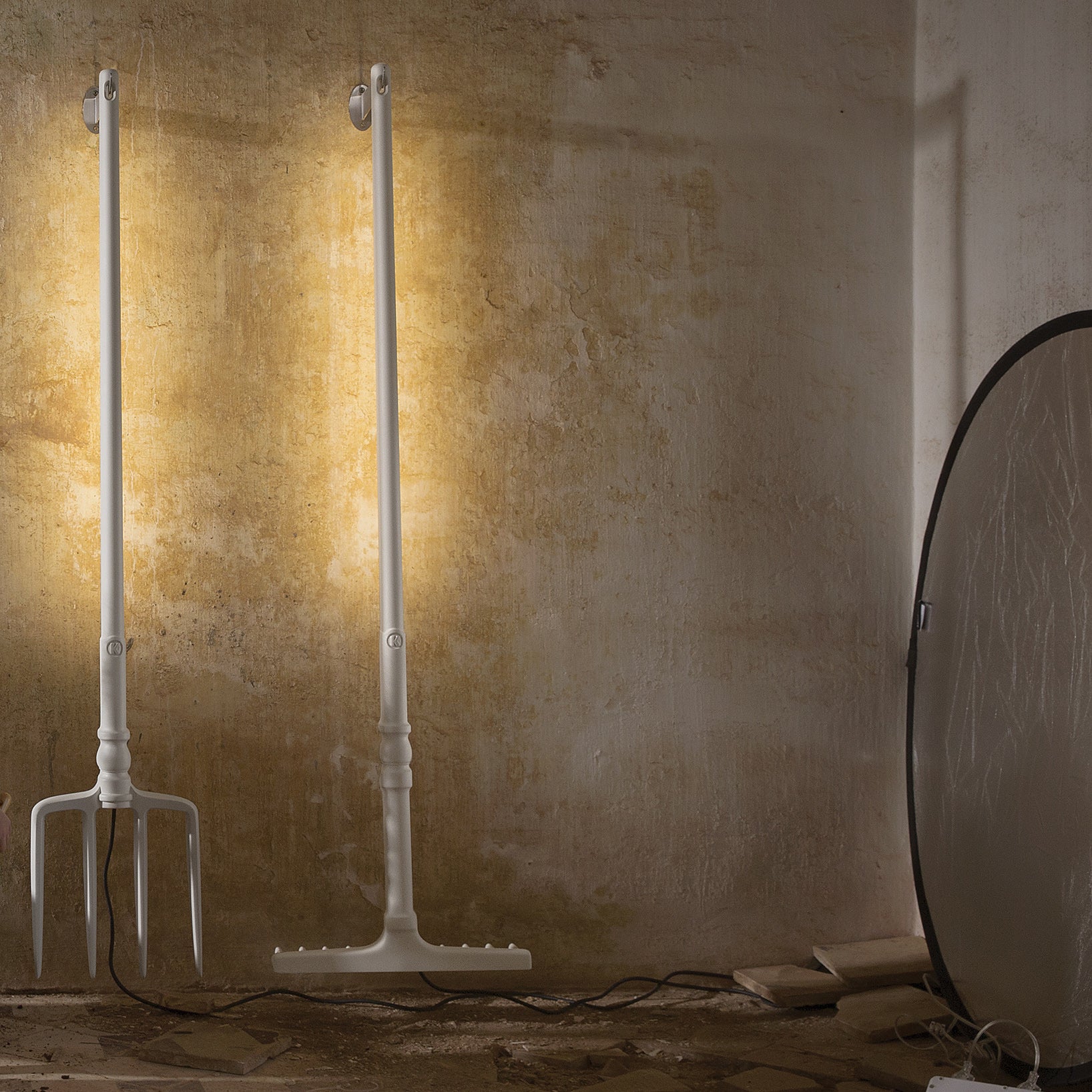 Tobia Floor Lamp